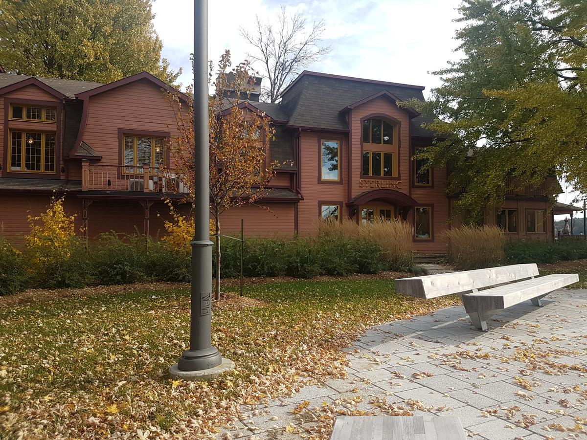 Cozy 1-Bedroom Suite #17 By Amazing Property Rentals Gatineau Exterior photo